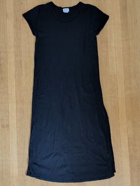 Hanro Black Short-Sleeve Nightdress